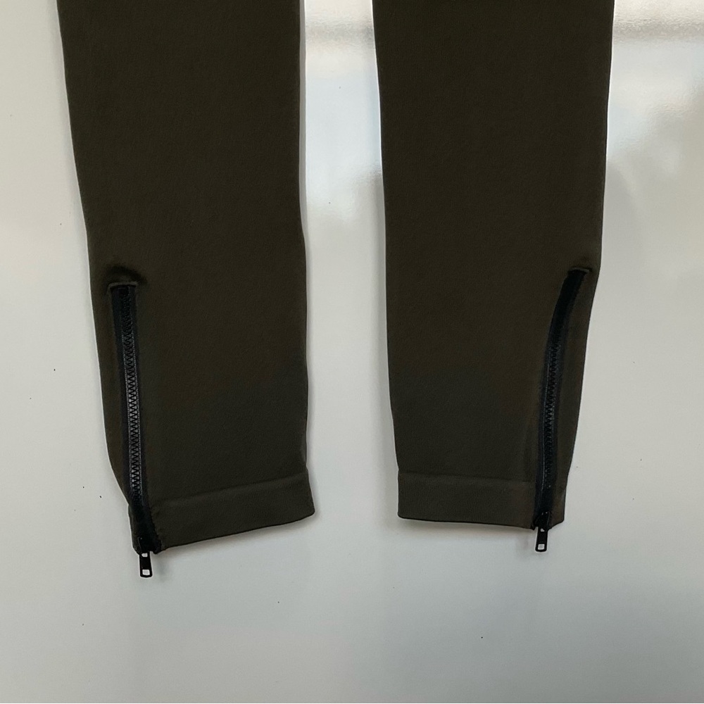 Spanx Seamless Side Zipper Leggings - Picture 6 of 6